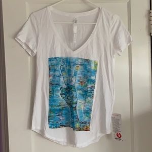 lululemon love tee